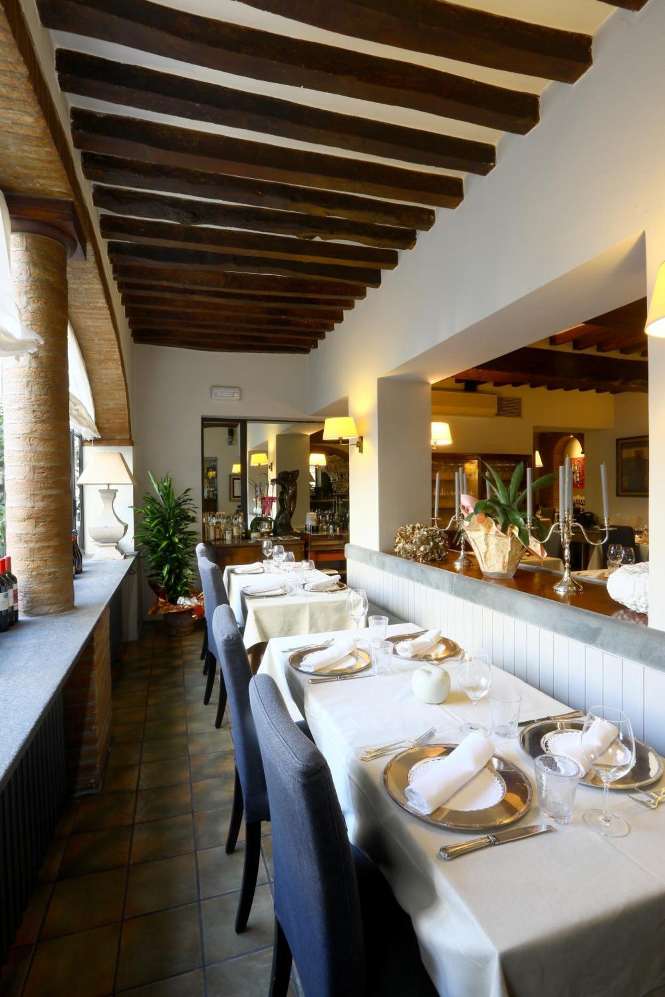 Locanda Stella D'Oro Soragna Bagian luar foto
