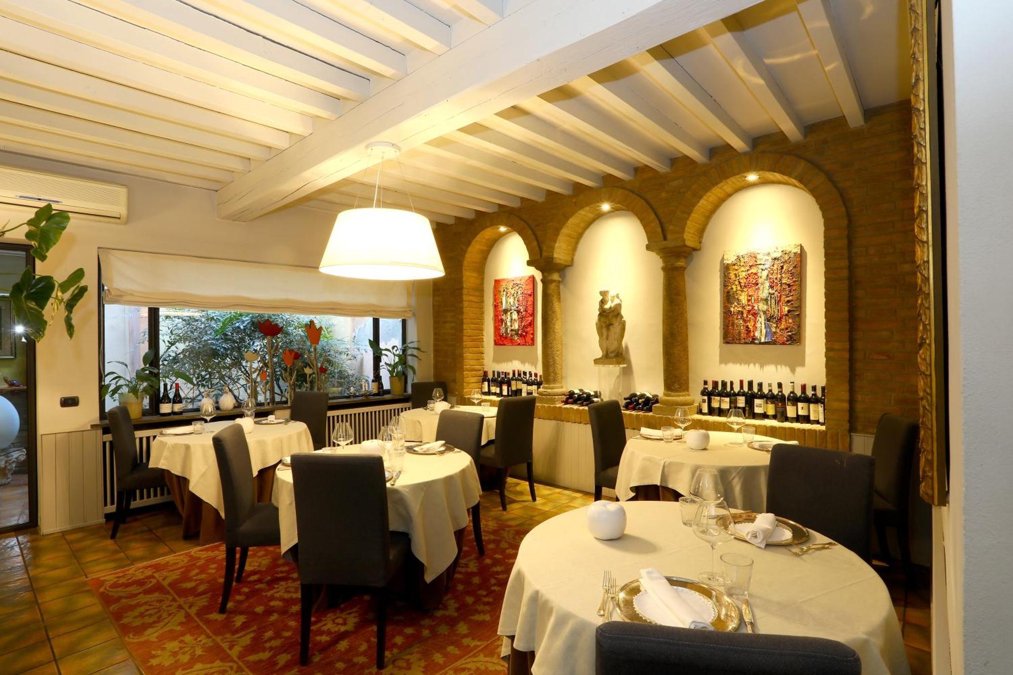 Locanda Stella D'Oro Soragna Bagian luar foto