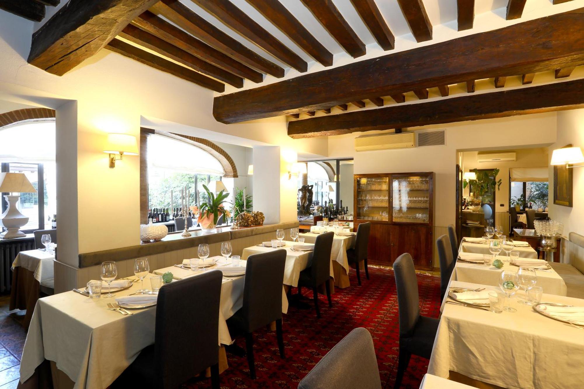 Locanda Stella D'Oro Soragna Bagian luar foto