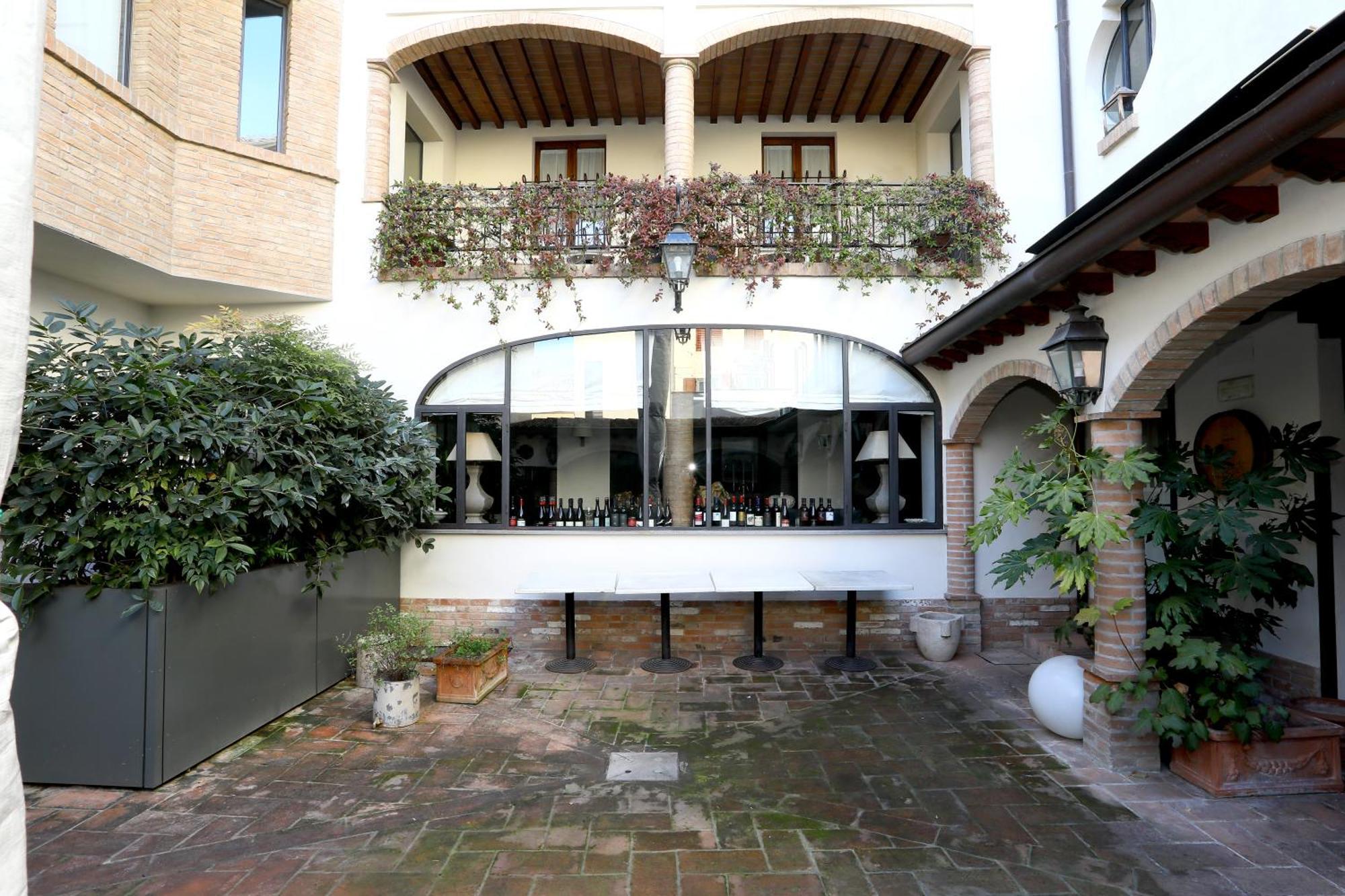 Locanda Stella D'Oro Soragna Bagian luar foto